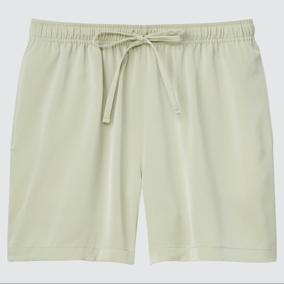 Uniqlo satin relaco shorts - Picture 6 of 9